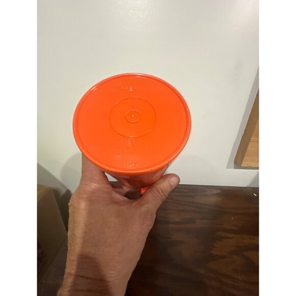 Lot of 3 Tupperware containers w/lids; 262-14, 1243-1, 892-1 - Picture 13 of 14